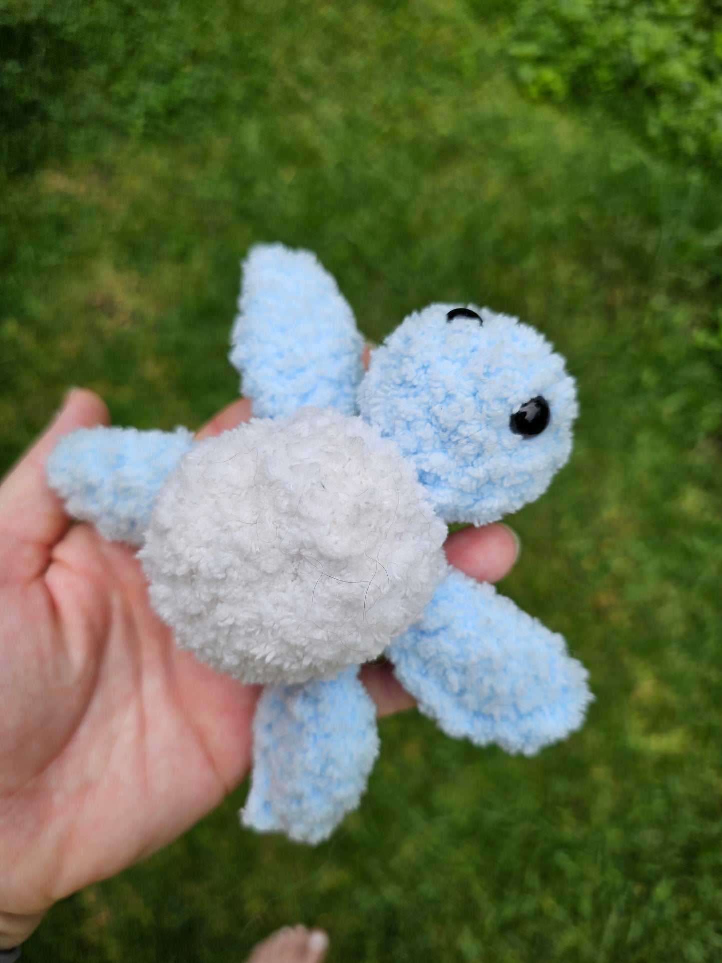 Turtle plushie, light blue & white